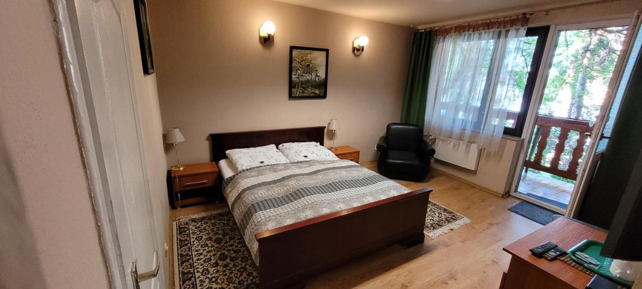 Dworek Pokoje Goscinne Olsztyn  Luaran gambar