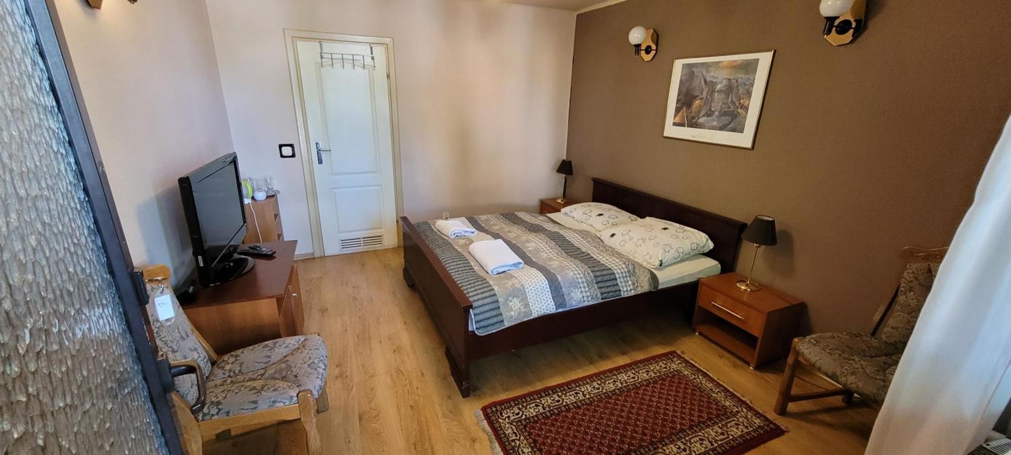 Dworek Pokoje Goscinne Olsztyn  Luaran gambar